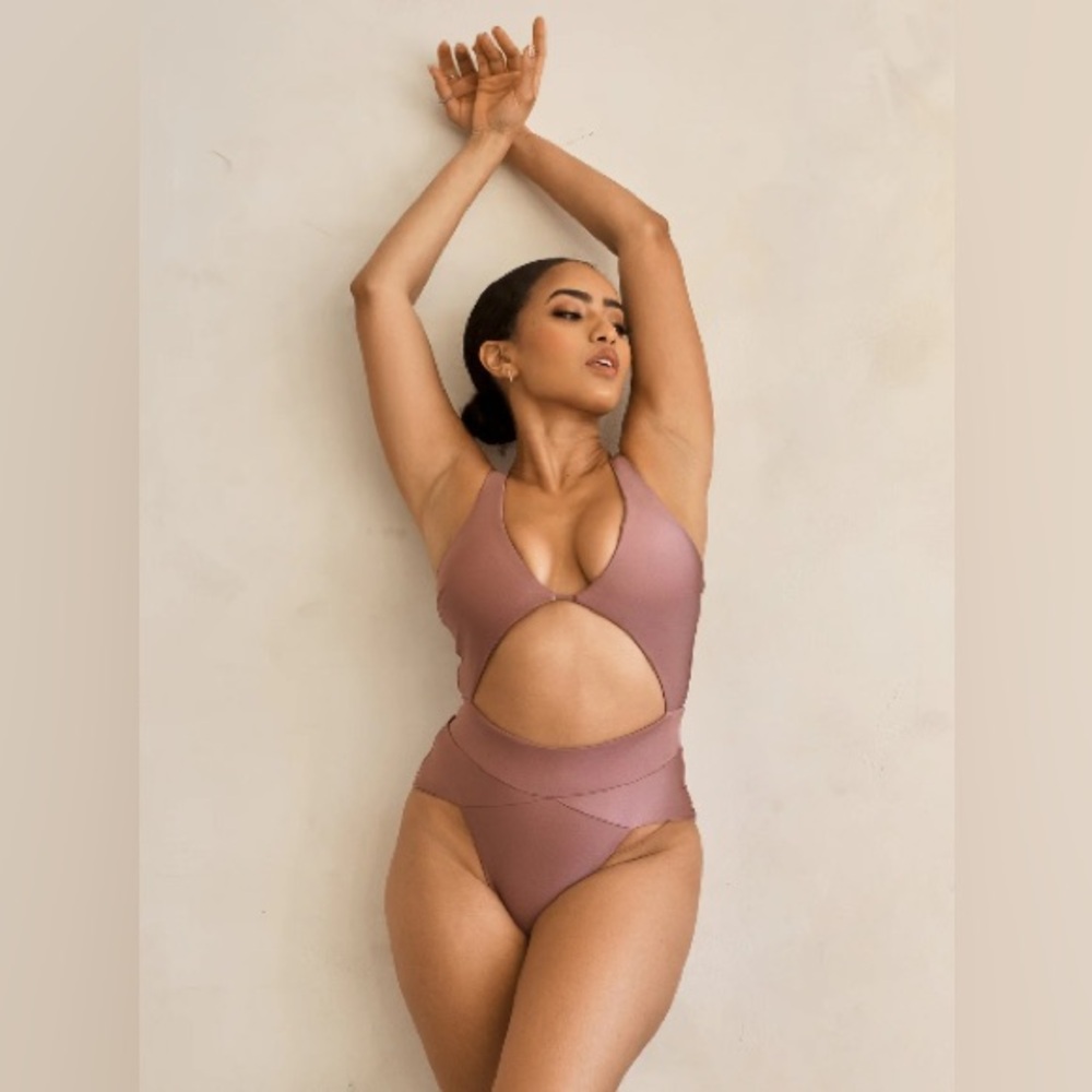 🪷MBM Swim Aspire Cutout One Piece Swimsuit Mauve | Size M | NWOT